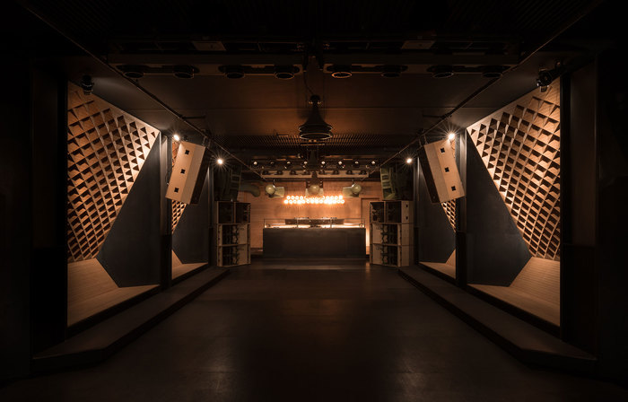 blitz-club-munich-germany-nightclub-restaurant-bar-design-awards